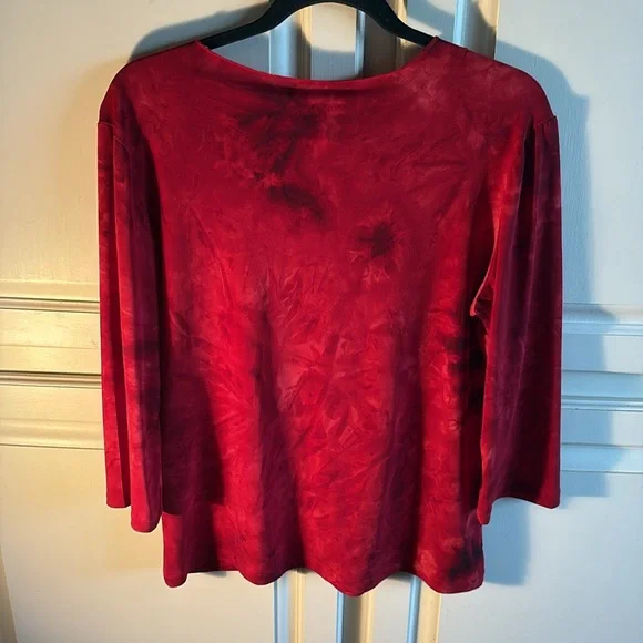 Dressbarn Red and Black Women's Top - Picture 2 of 5